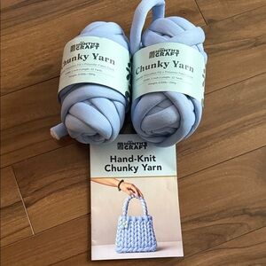 Light Blue Chunky Yarn for Knitting